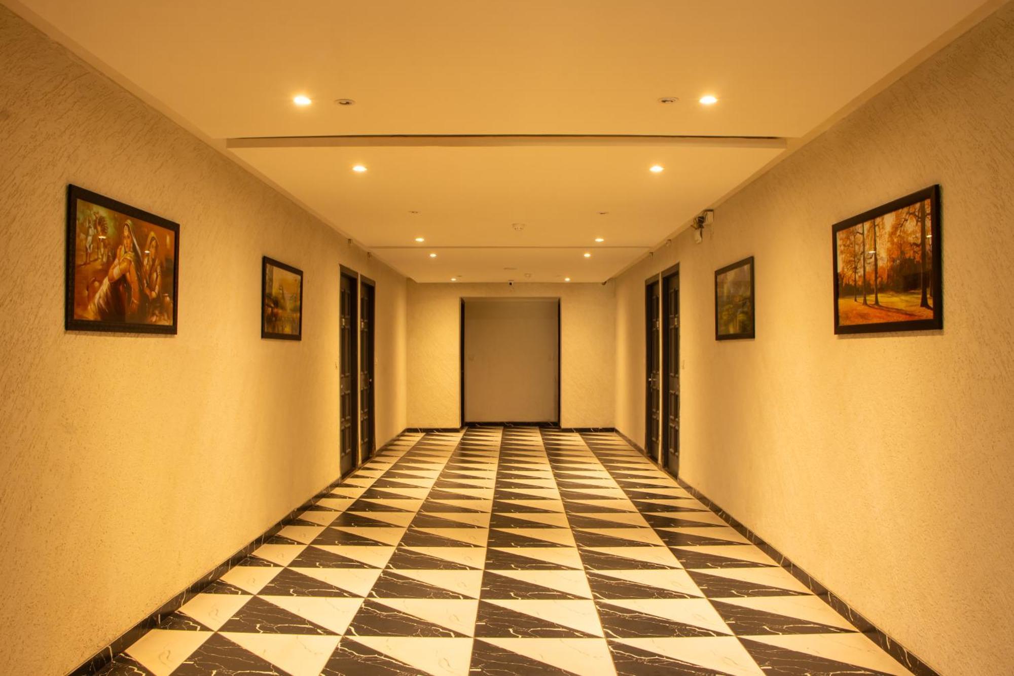 Hotel J R Residency Navi Mumbai Esterno foto